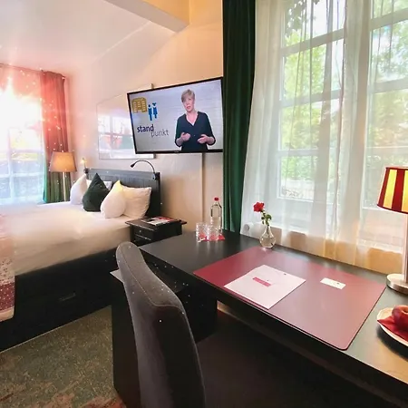 Lilis Kleines בית הארחה 3*