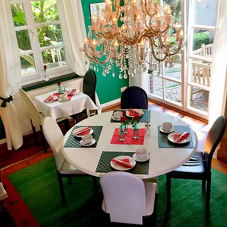 בית הארחה Lilis Kleines