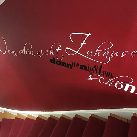 Lilis Kleines מונסטר